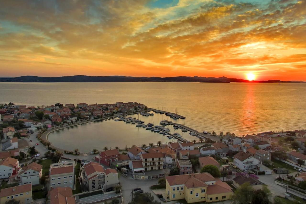 Apartments With A Parking Space Bibinje, Zadar - 14436 Kültér fotó